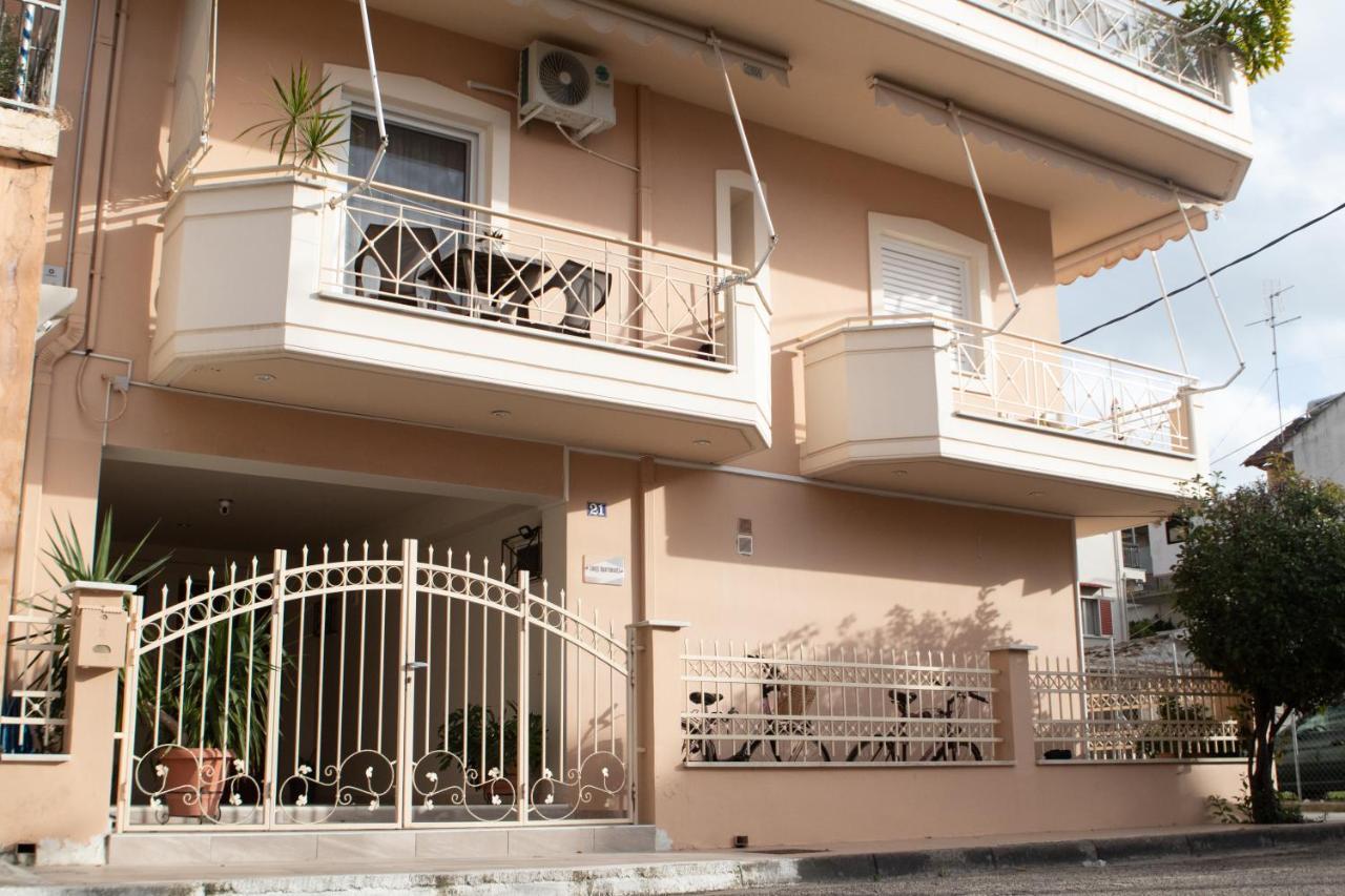 Langi Apartments Mesolóngion Dış mekan fotoğraf